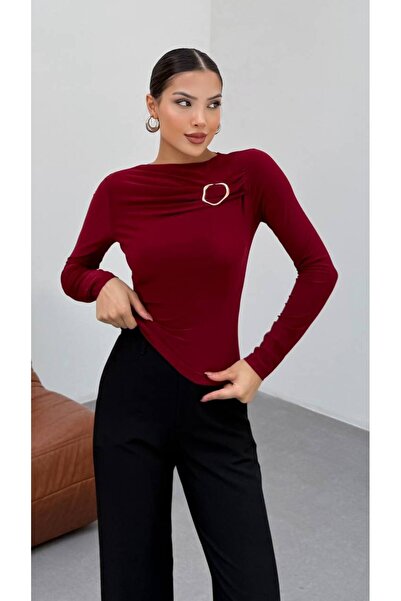 Butik Beyza Bluză elastică Sandy cu detaliu accesoriu pentru piept