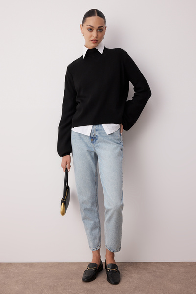 Trendyol Collection Világoskék magas derekú Mom Jeans TWOSS25JE00277