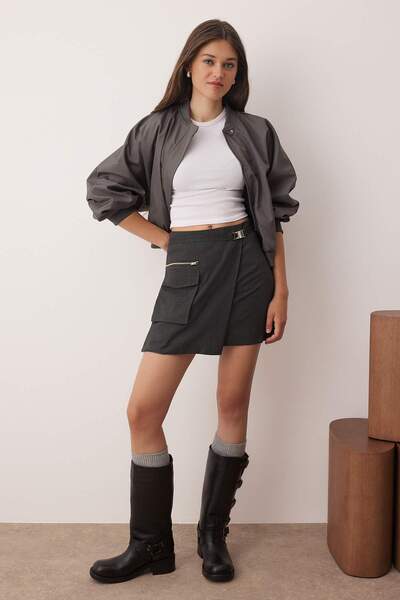 Trendyol Collection Anthracite Belt and Pocket Detail Double Breasted Closure Woven Mini Skirt Twoaw26Et00017
