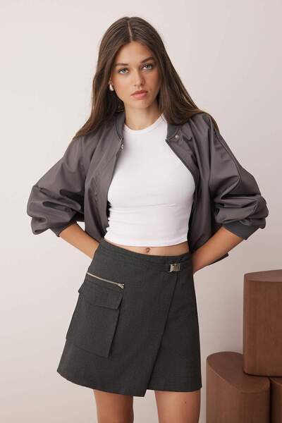 Trendyol Collection Anthracite Belt and Pocket Detail Double Breasted Closure Woven Mini Skirt Twoaw26Et00017