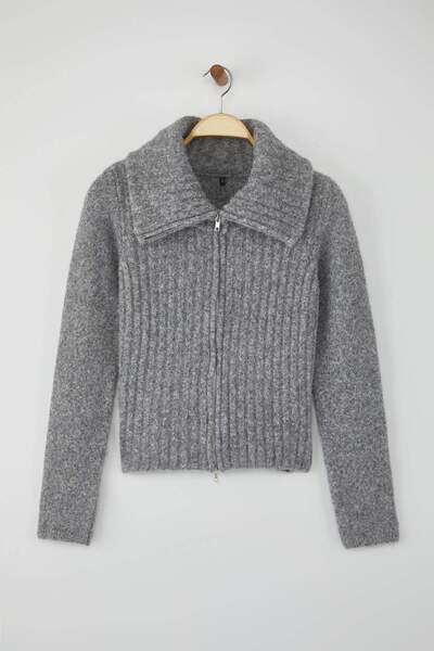 Trendyol Collection Wardrobe Essentials Dark Gray Wool Blend Beard/Feather Thread Zip-Up Knitwear Cardigan |   Twoaw26Hi001490