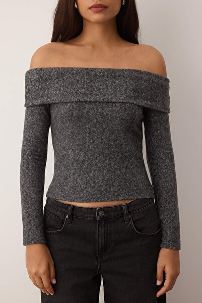 Trendyol Collection Anthracite Yumoş Off-Shoulder Carmen Collar Fitted/Bodycon Knitted Blouse Twoaw26Bz00081