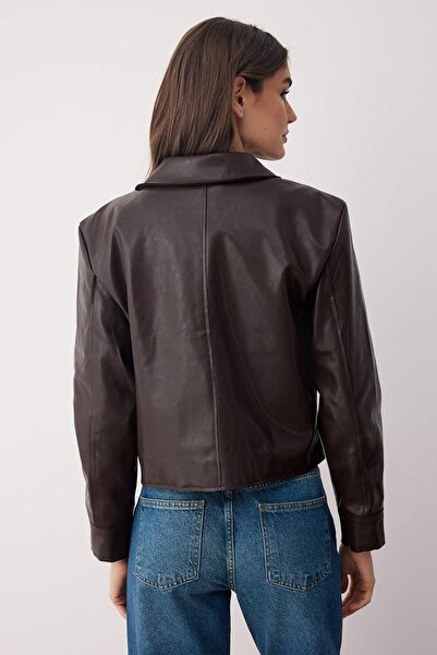 Trendyol Collection Тъмнокафяво изкуствено кожено сако с яка TWOAW26CE00008