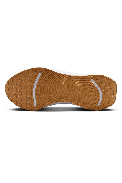 Nike حذاء المشي Motiva نسائي باللون البيج (مقاس ضيق، اشتري مقاسًا أكبر)