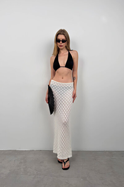 Black Fashion تنورة طويلة بيضاء مخرمة