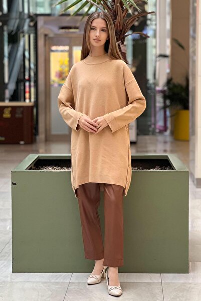 Ghisa Boğazlı Yanları Düğmeli Triko Tunik