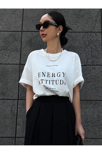 DUBU BUTİK Тениска Energy Attitudy Jersey - Бяла тениска с къс ръкав и щампа, голям размер и кръгло деколте