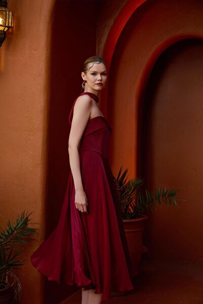 Carmen Bordo Straplez Şallı Saten Abiye Elbise