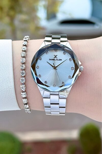 Daniel Klein Silver Renk 24 Ay Garantili 33 Mm Kadın Kol Saati ve Bileklik