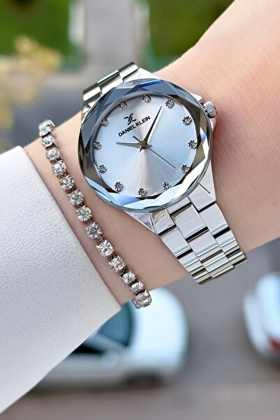 Daniel Klein Gümüş Renk 33 Mm Kadın Kol Saati ve Bileklik