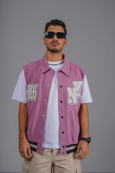 Butik Seasonal Vest with Snap Fasteners on the Front and Ribbed Appliqué