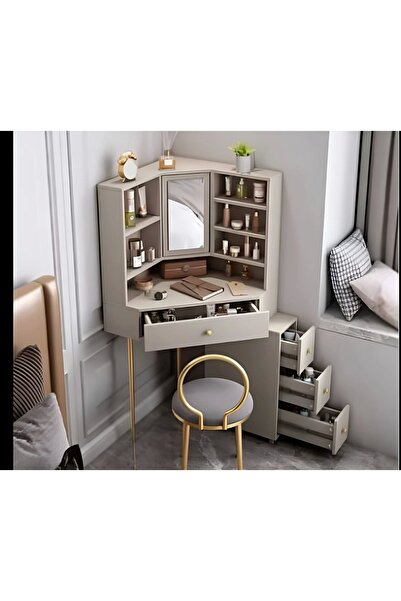 PalmirAtic Sana Köşe Makyaj Takımı