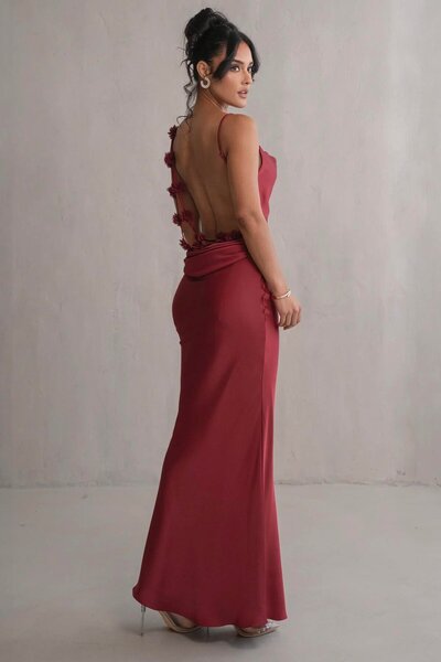 theanemos Şarap Rengi Aplike Saten Uzun Elbise