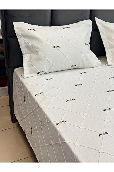 BERRY Karaca Pearl Embroidered Pique Set 260/260 cm Pink Flower