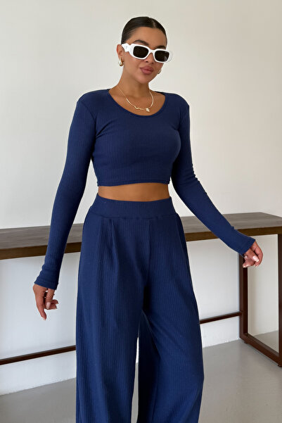 MODAGEN Жіночий темно-синій комплект з блузою з круглим коміром та брюками з інтерлоком