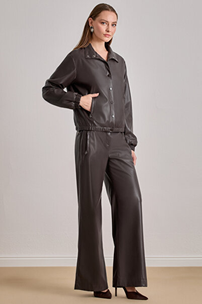 Guitar سترة جلدية بنية مع جيوب فليتو