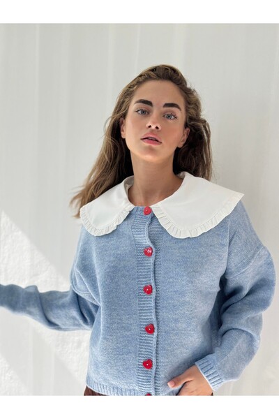 Retrobird Short Heart Buttoned Cardigan Women's Blue