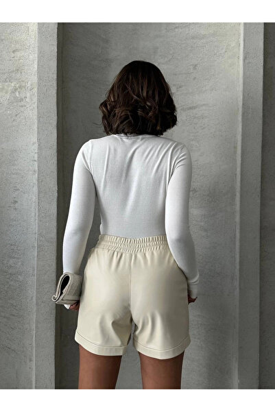 Zerenyus Elastic Waist Snap Leather Shorts Cream