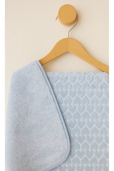 KapsülBebek 100% Soft Fleece Baby Blanket 100X120 cm – Heart / Embossed Pattern (Blue / Pink / Yellow)
