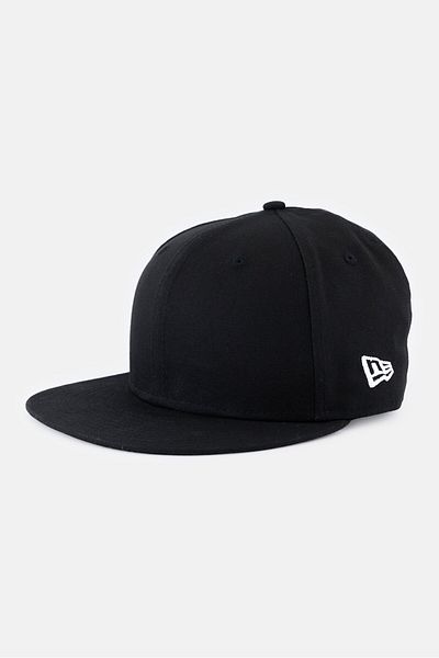 NEW ERA Men Embroidered Logo Snapback Cap, Black