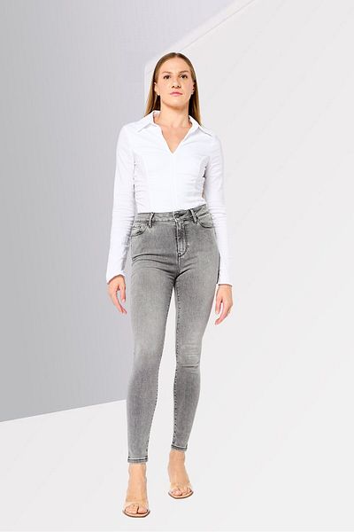 Tommy Hilfiger Women Skinny Fit High Waist Solid Stretchable Jeans, Grey