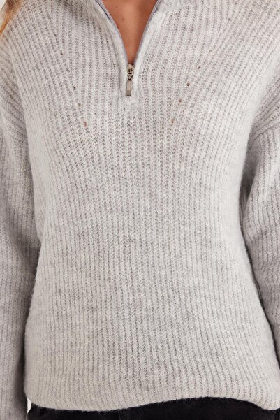 Tudors Women's Oversize Wide Cut Woven Zipper Collar Gray Sweater