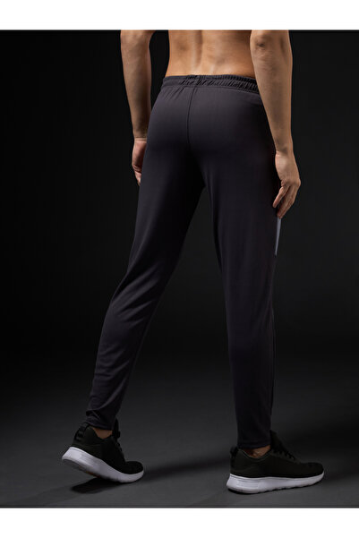 Technosport By Styli Men Contrast Side Panel Slim Fit Track Pants