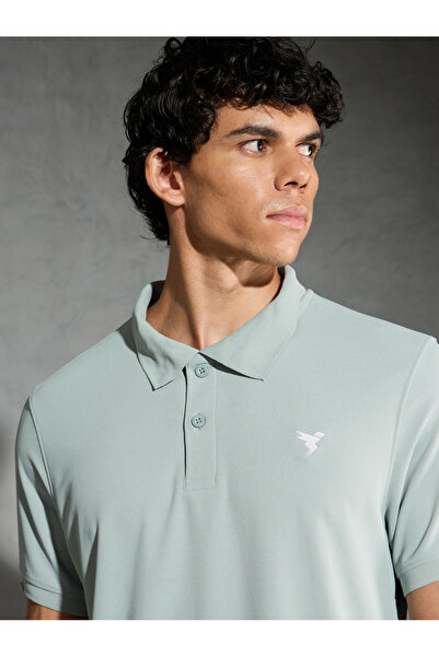 Technosport By Styli Men Solid Slim Fit Polo