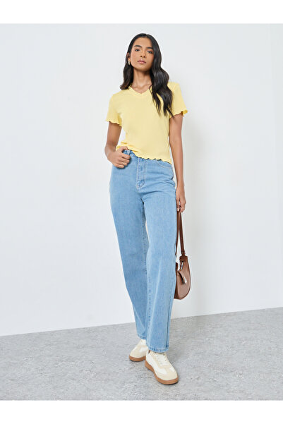 Styli بنطال جينز سادة متوسط الارتفاع وواسع الساق