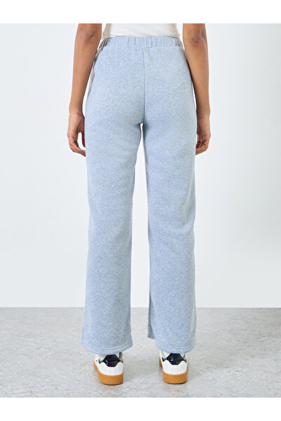 Styli Women Solid Pants with Drawstring Waist