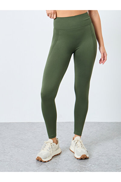 Styli Seamless Jacquard Sports Bra and Leggings Set