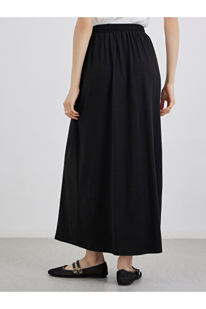 Styli Solid A-Line Maxi Skirt
