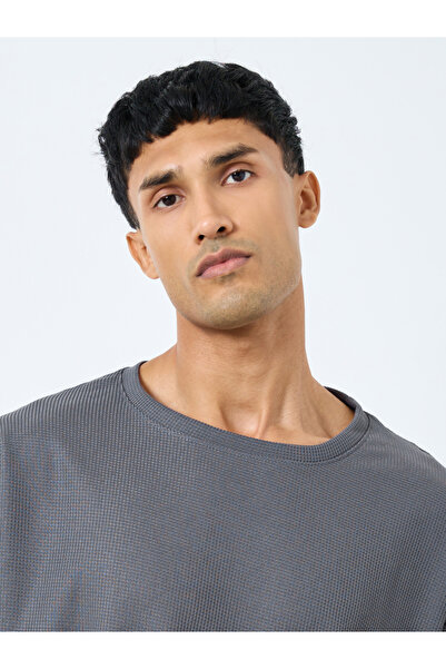 Styli Solid Textured Knit Oversized Streetwear T-Shirt & Shorts Set