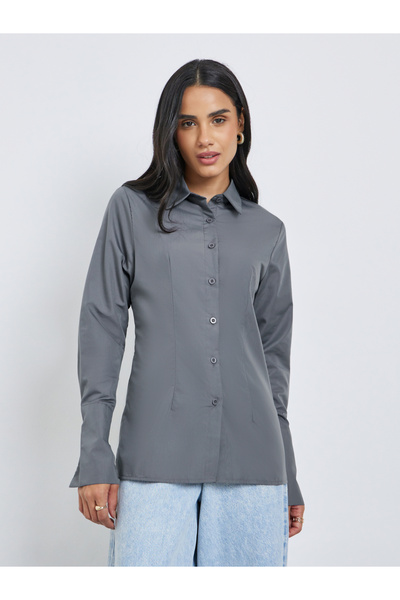 Styli Solid Buttoned Spread Collar Shirt