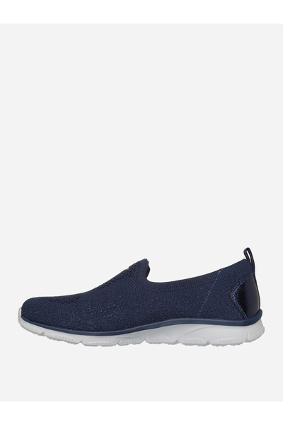 SKECHERS حذاء صني ذو تصميم قوسي