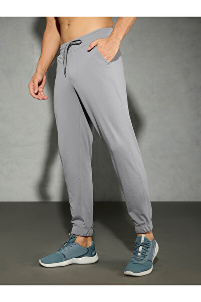 Technosport By Styli Men Solid Relaxed Fit Joggers