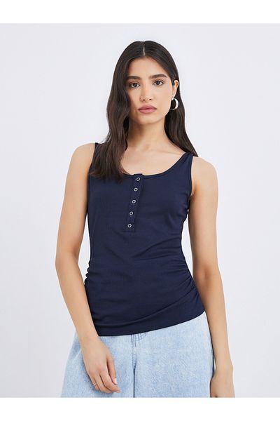 Styli Solid Round Neck Buttoned Sleeveless Top