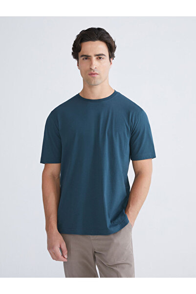 LC Waikiki Create Your Style from Uzg Store |   Crew Neck Combed Cotton Men's T-Shirt