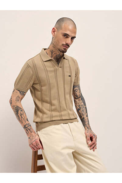 The Bear House تي شيرت رجالي بتصميم بولو، مصنوع من نسيج قطني قابل للتنفس، ومل...