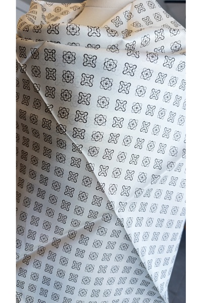LA BOUTIQUE TWILL SILK SCARF