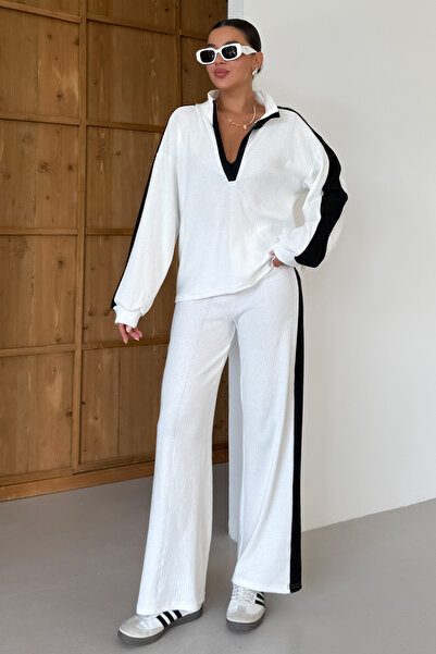 MODAGEN Kadın Beyaz V Yaka Siyah Çizgi Detaylı Kazak Alt-Üst Pantolonlu Takım