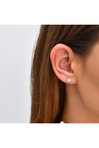 Pırlandia 0,25 Karat Pırlanta Baget Küpe