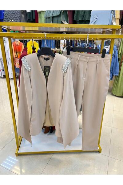 ONE WAY FASHION Double crepe fabric set with shoulder accessories
