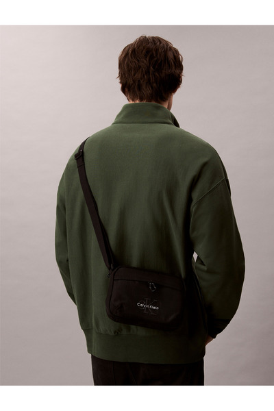 Calvin Klein Men Black Water Repellent Twill Crossbody Camera Bag