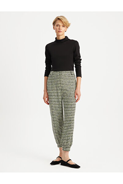 BGN workshop Viscose Mixed Pattern Knitted Jogger Pants