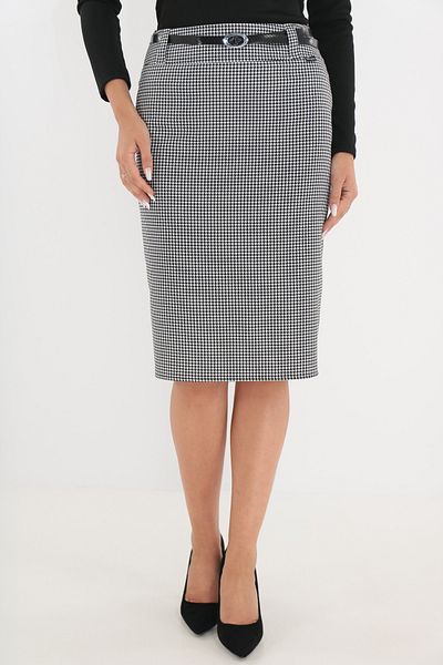 Trend Land Tapered skirt made of houndstooth print fabric, accessorized with a belt at the waist