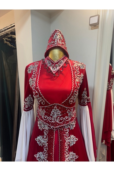 atölyekaftanbutik Red Hijab Velvet Embroidered Kaftan Bindallı