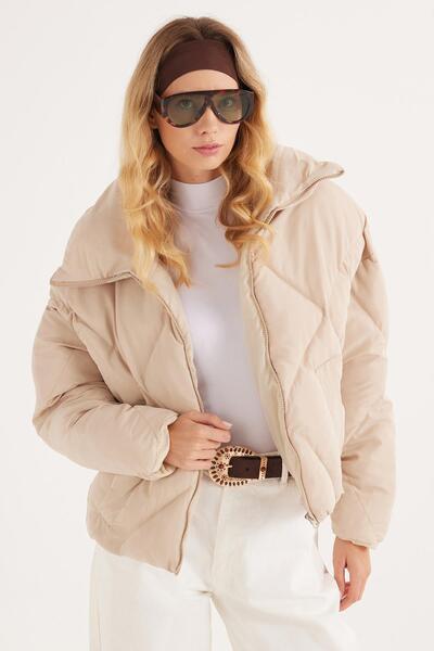 Tudors Women's Oversize Wide Cut Puffer Stand Collar Beige Coat