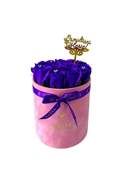 velve Aranjament Crystal Beauty, 15 trandafiri, cutie roz catifea, topper "La...