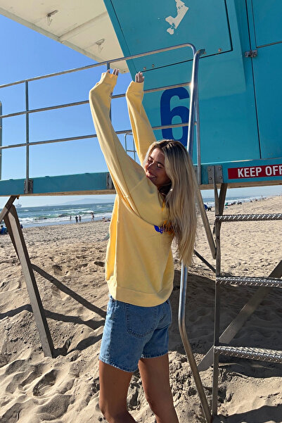 The Champ Clothing Oversize Unisex Bisiklet Yaka Sweat Sarı – 3 İplik Polar Kumaş, Rahat Kalıp, Wildest Dreams Baskılı